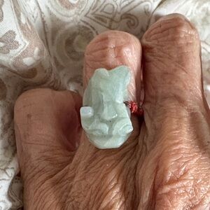 Elegant Jade Frog Ring